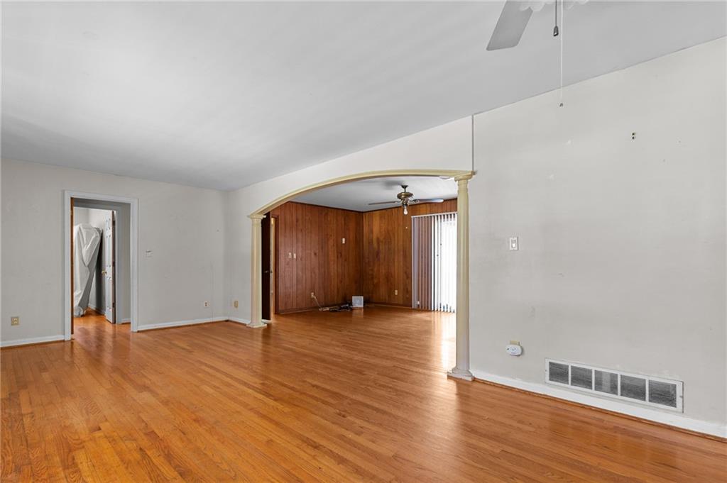 3944 Woburn Drive Property Photo 8