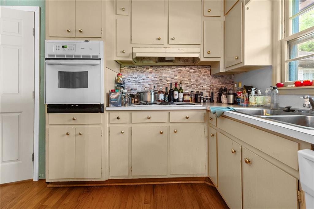3944 Woburn Drive Property Photo 14