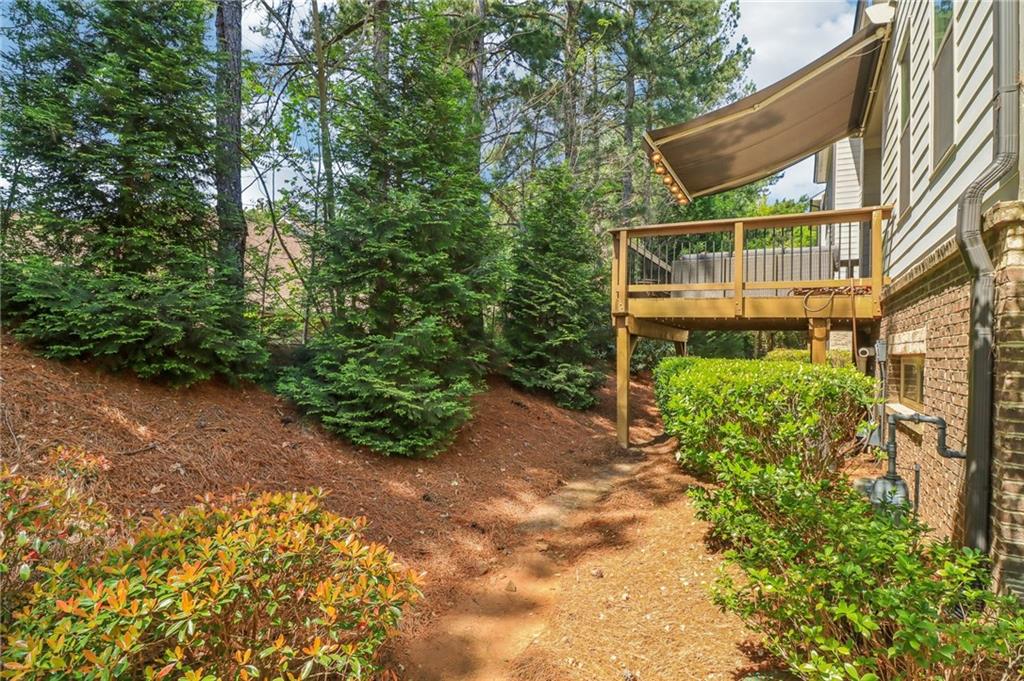 823 Canterbury Overlook Property Photo 36