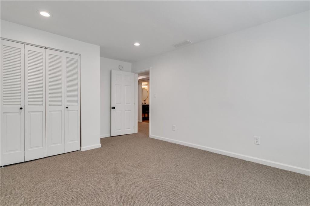 3040 Greenfield Drive Property Photo 44