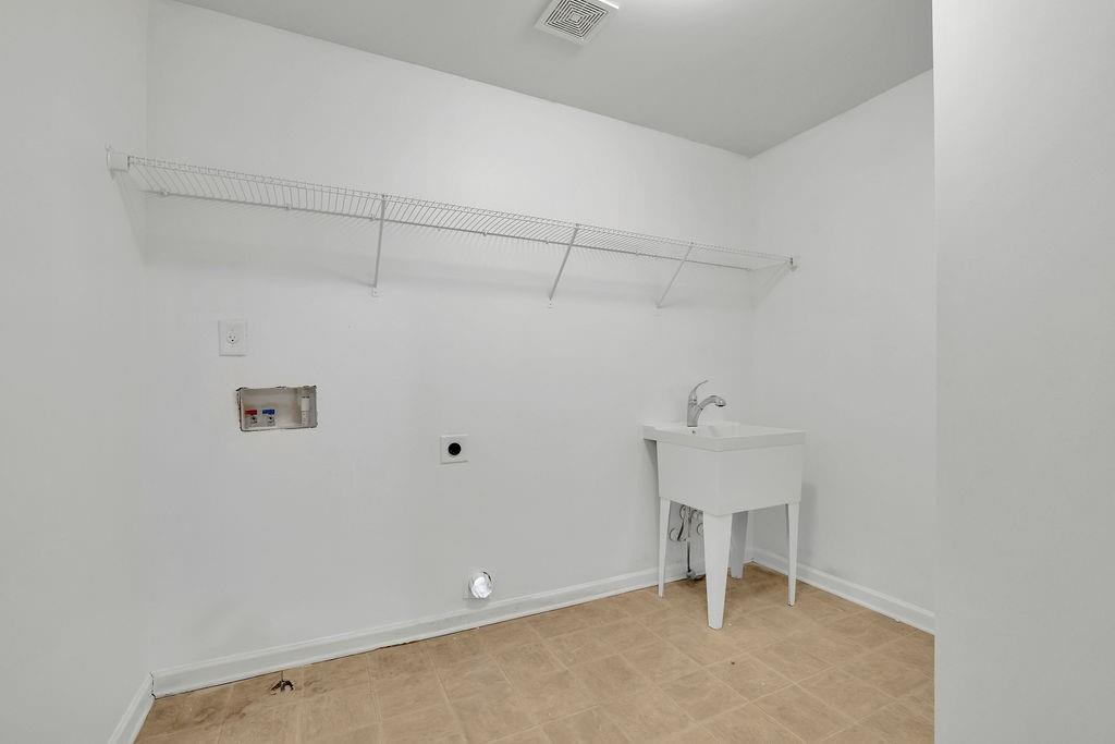 21 Belmore Manor Drive Property Photo 32