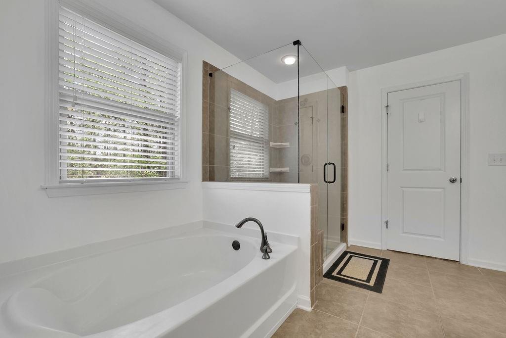 21 Belmore Manor Drive Property Photo 36