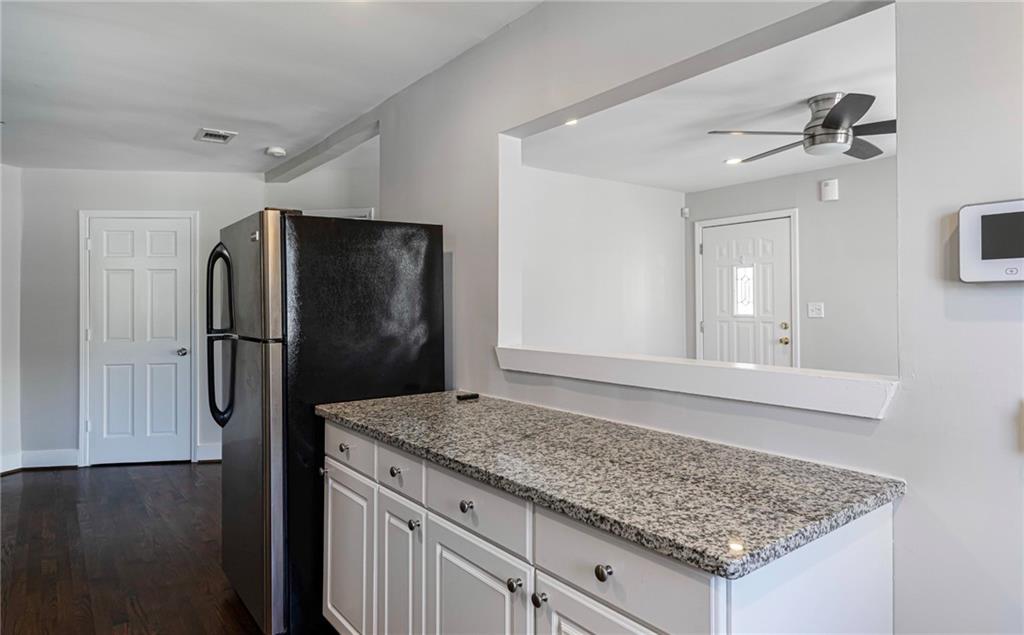 60 Cleveland Street Se Property Photo 10
