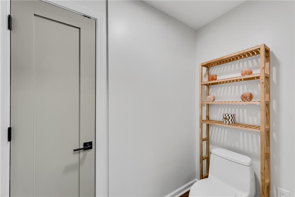 2750 Interlaken Drive Property Photo 35