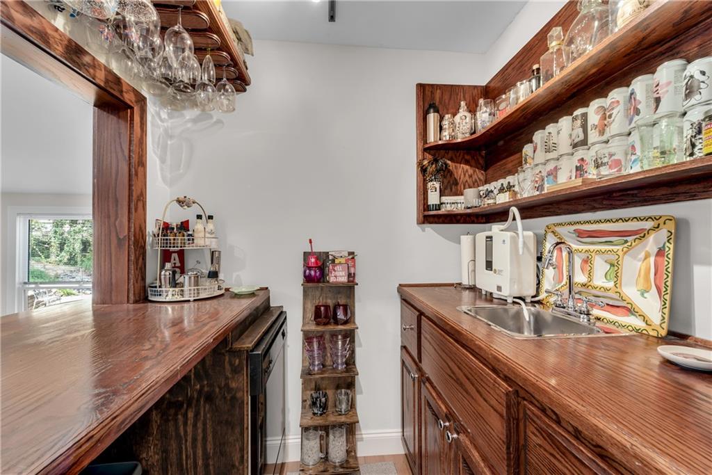 2750 Interlaken Drive Property Photo 45