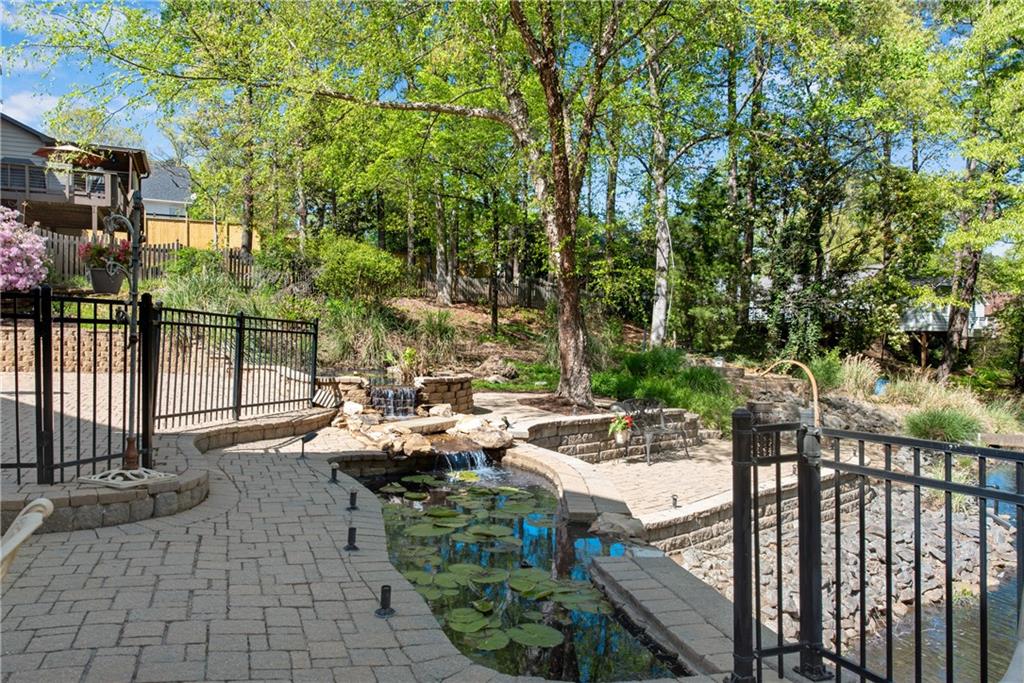 2750 Interlaken Drive Property Photo 62