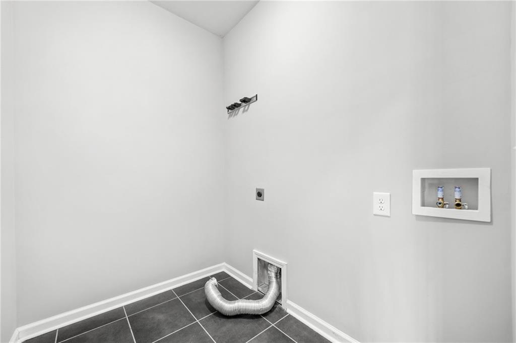 167 Arrowridge Property Photo 16