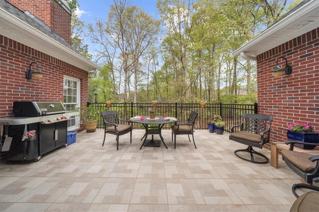 1410 Daley Ridge Court Property Photo 18