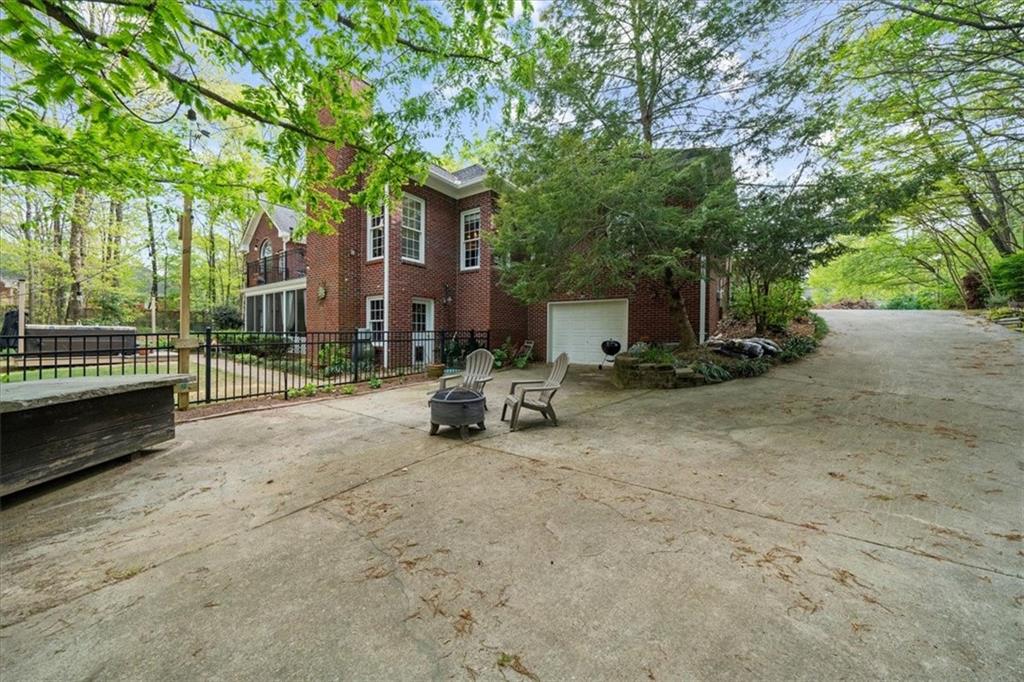 1410 Daley Ridge Court Property Photo 74