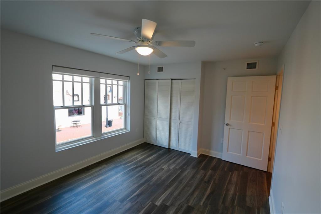 970 Main Street Property Photo 10