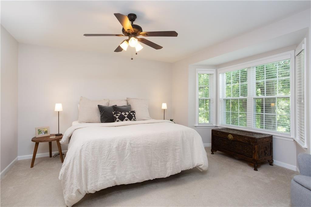 608 Mcgill Place Ne Property Photo 10