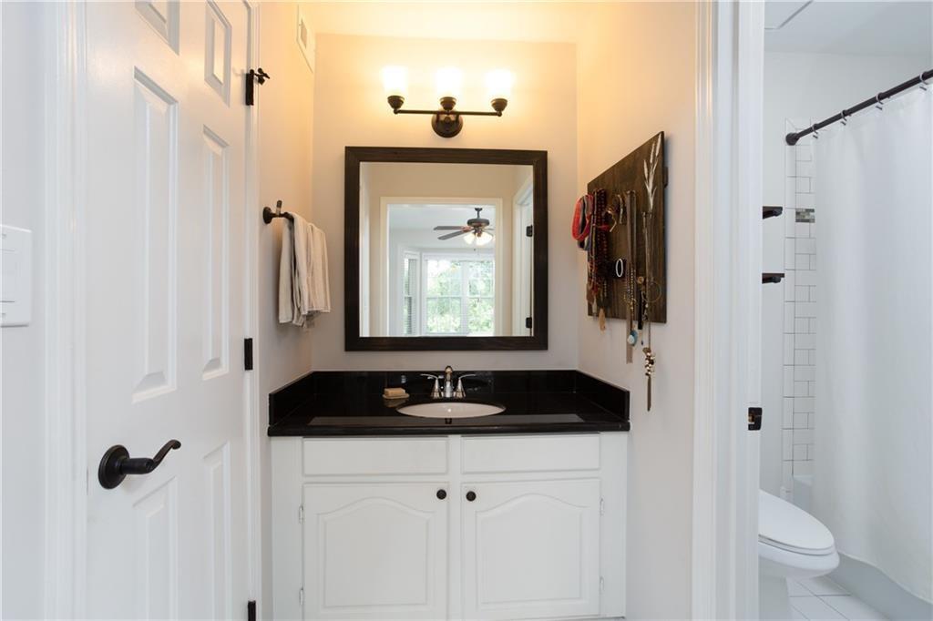608 Mcgill Place Ne Property Photo 13