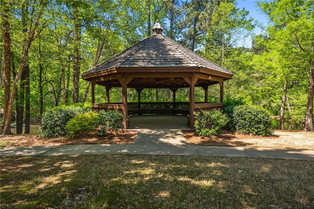 1233 Ashford Creek Park Ne Property Photo 26