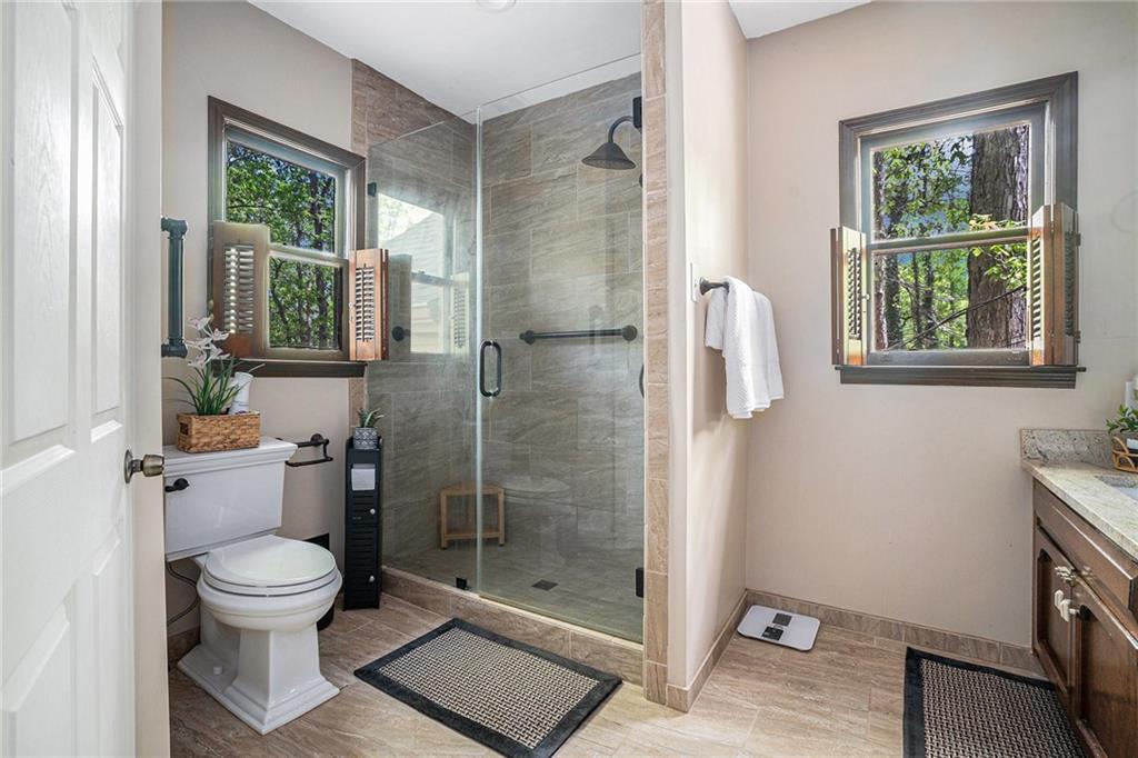2550 Amalfi Drive Property Photo 22