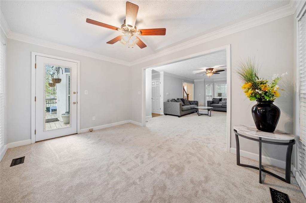 401 Briardale Court Property Photo 8