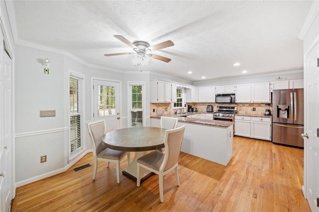 401 Briardale Court Property Photo 10