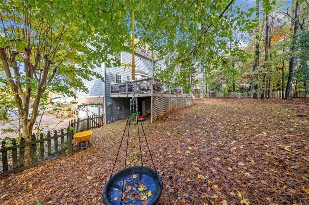401 Briardale Court Property Photo 28