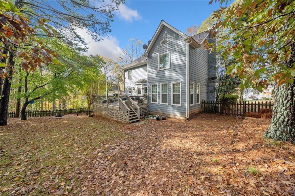 401 Briardale Court Property Photo 30