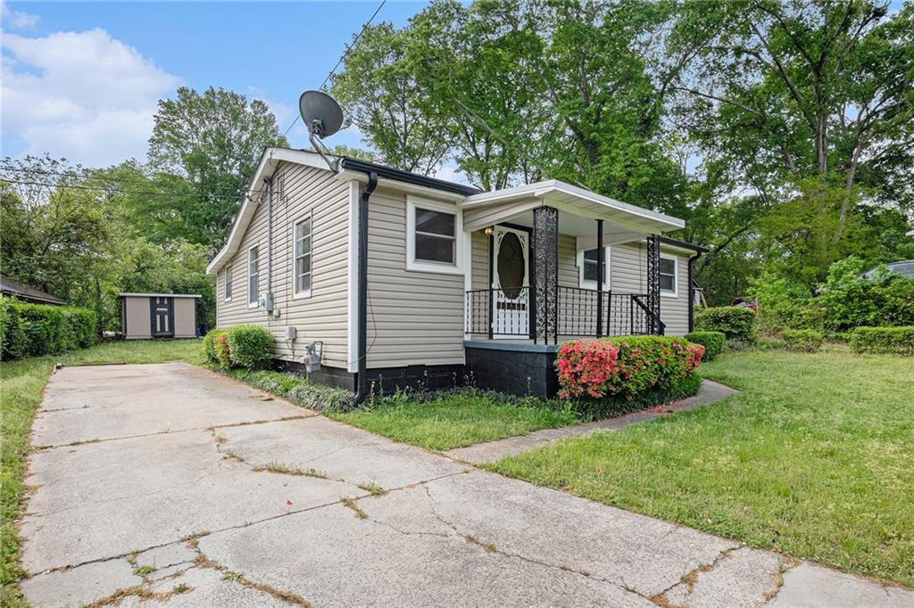 190 Derby Street Property Photo 3
