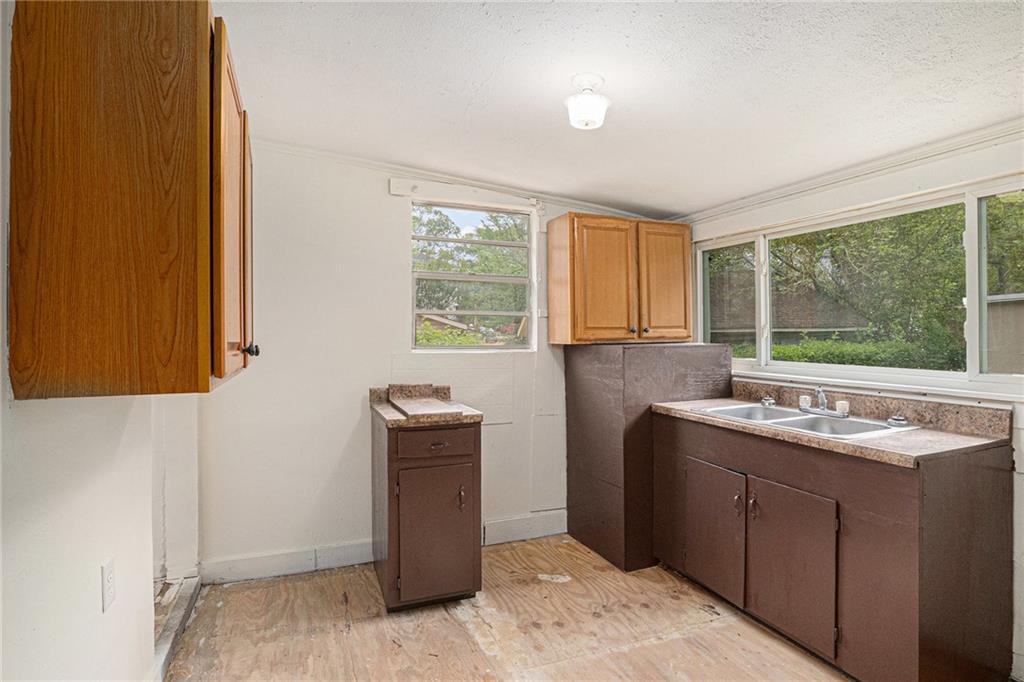 190 Derby Street Property Photo 14