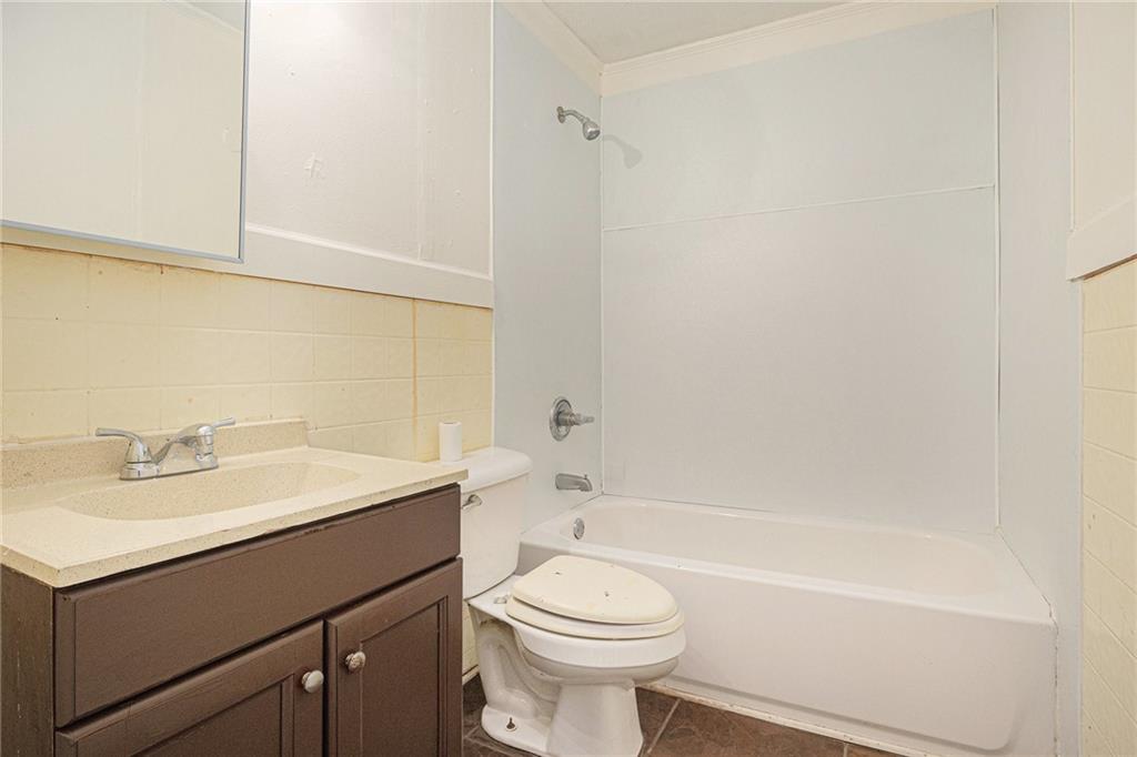 190 Derby Street Property Photo 17