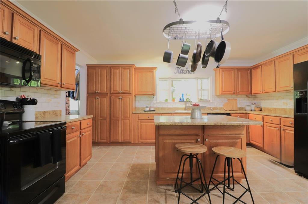 4650 Perry Road Property Photo 10