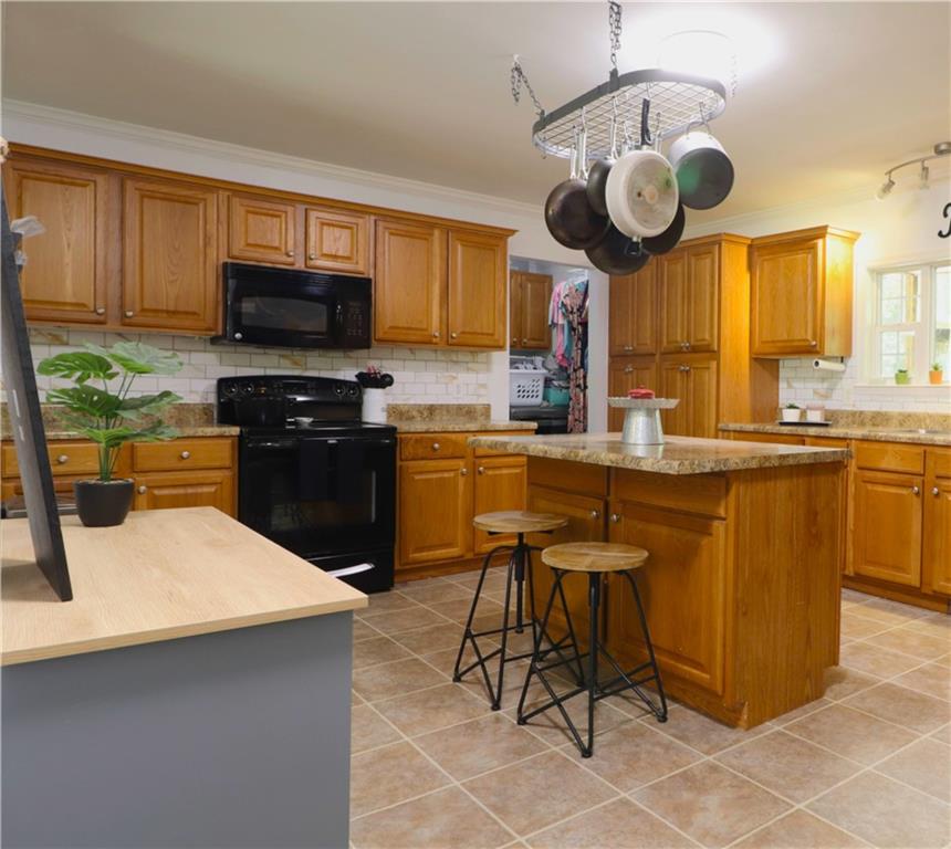 4650 Perry Road Property Photo 11