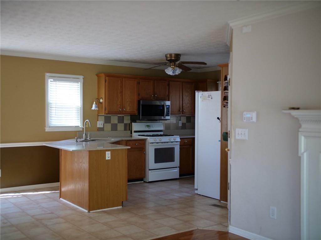 4909 Farm Valley Drive Ne Property Photo 3