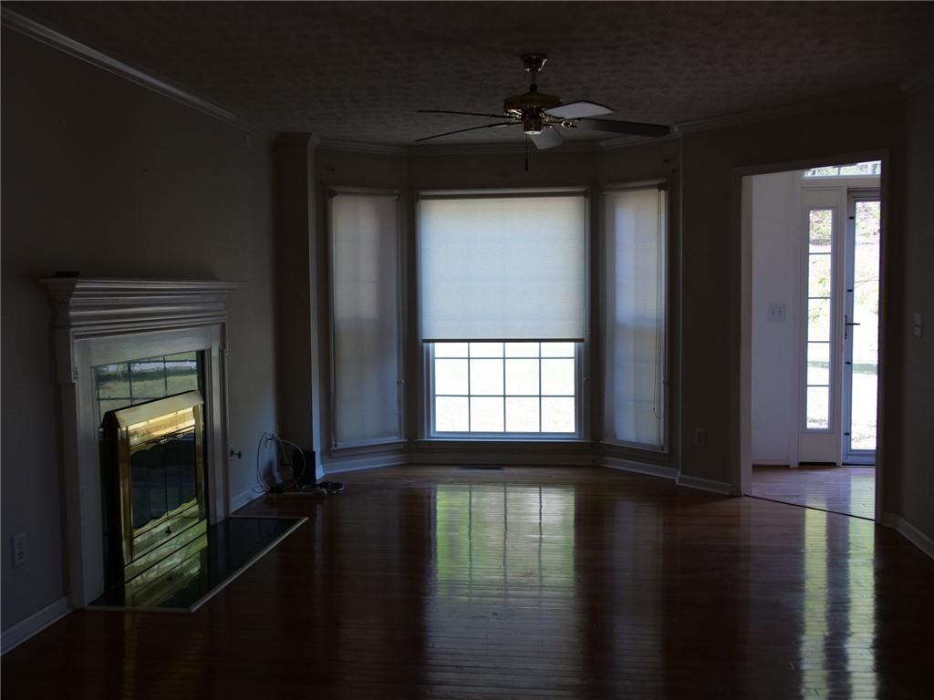 4909 Farm Valley Drive Ne Property Photo 7