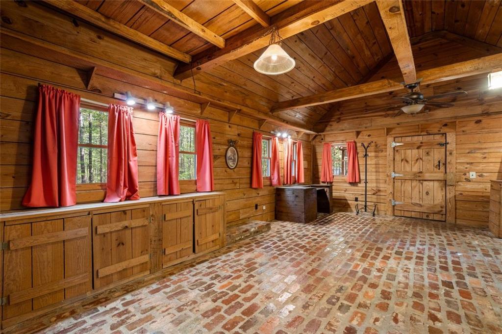 3401 Clay Road Property Photo 27