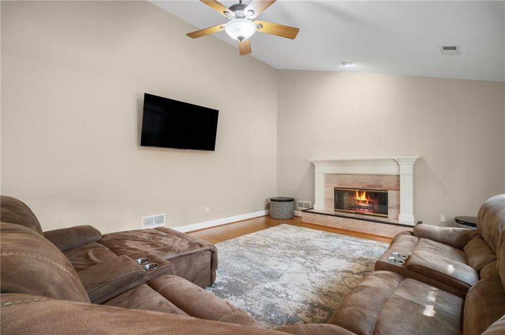 899 Fairwood Way Nw Property Photo 18