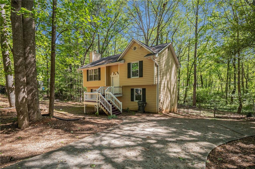 464 Meadowbrook Drive Property Photo 3