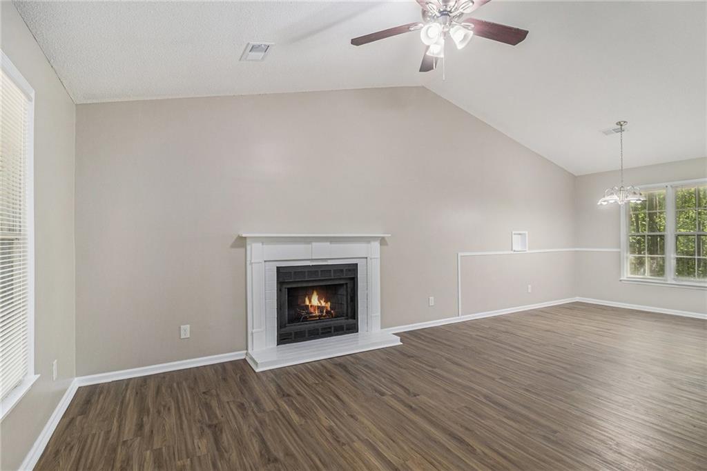 464 Meadowbrook Drive Property Photo 6