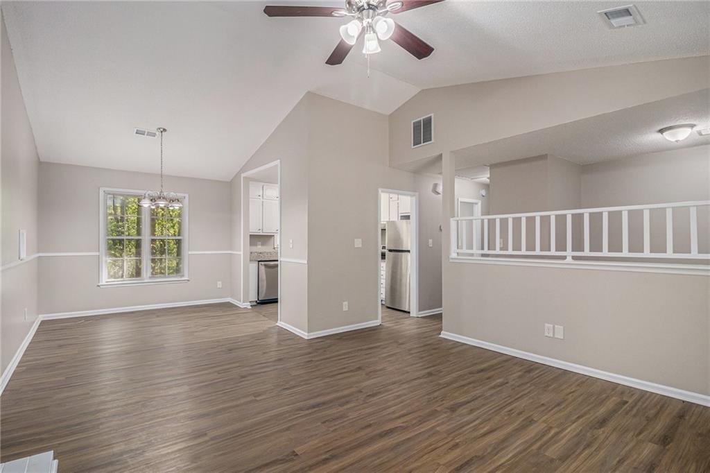 464 Meadowbrook Drive Property Photo 7