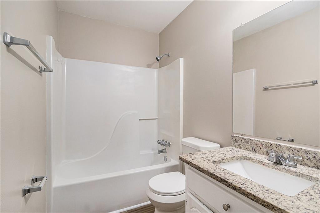 464 Meadowbrook Drive Property Photo 14