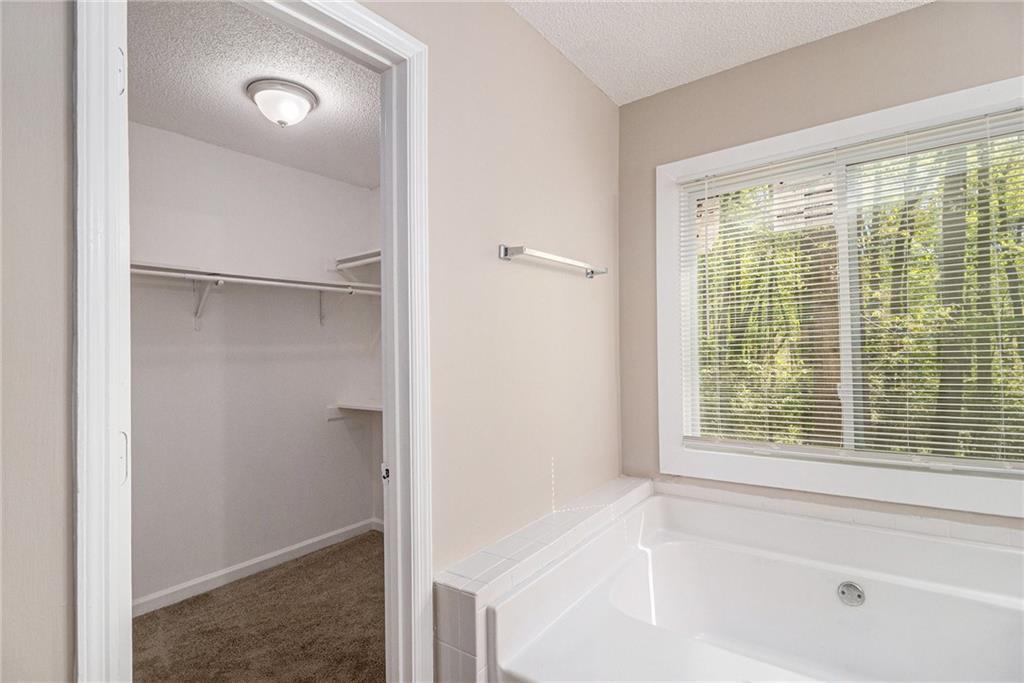 464 Meadowbrook Drive Property Photo 21