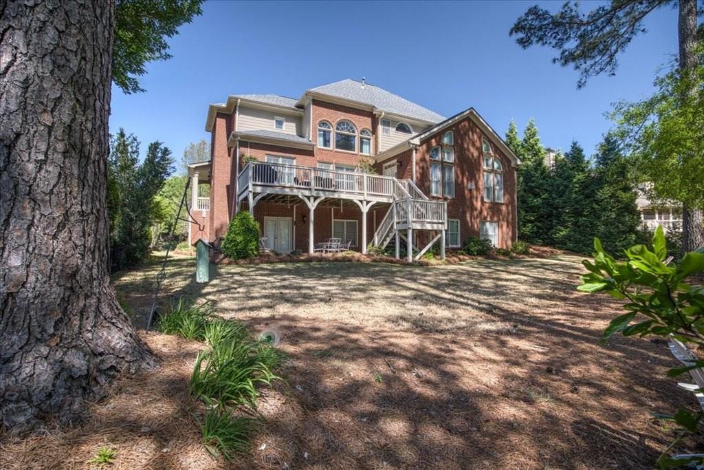 802 Pathview Court Property Photo 5