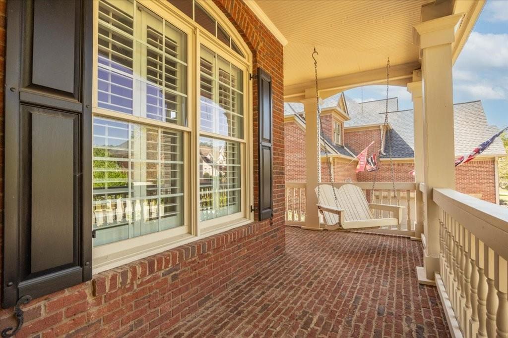 802 Pathview Court Property Photo 7