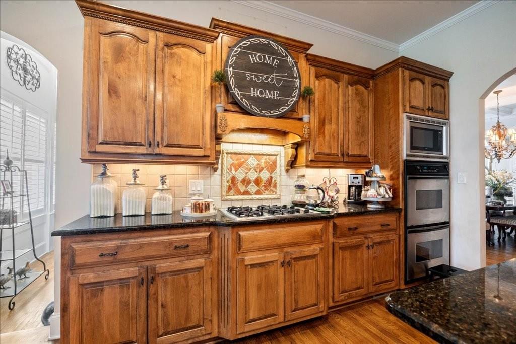 802 Pathview Court Property Photo 15