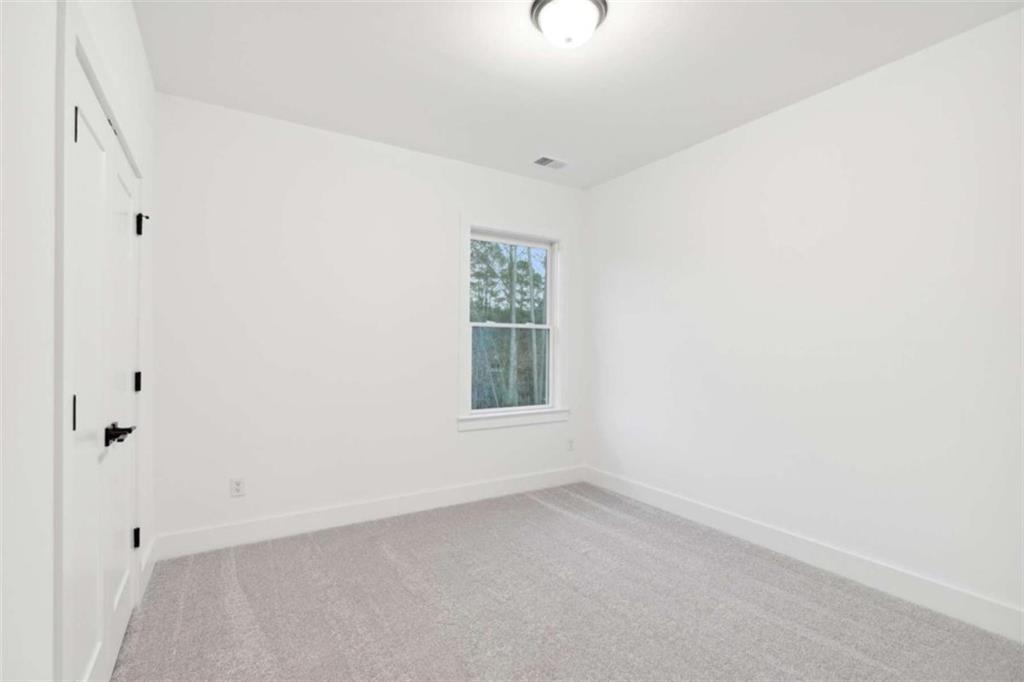 2340 Ellis Mountain Drive Property Photo 28
