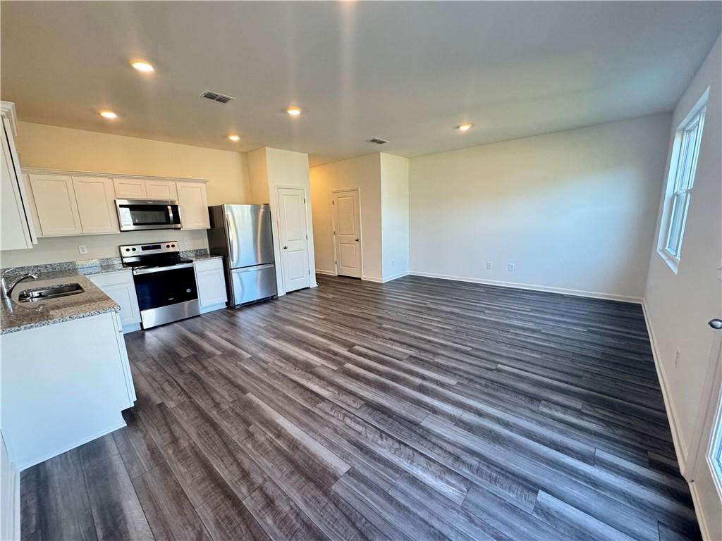 243 Rydal Way Property Photo 4