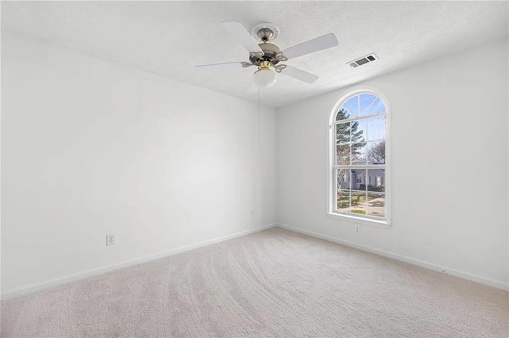 4901 October Way Nw Property Photo 5