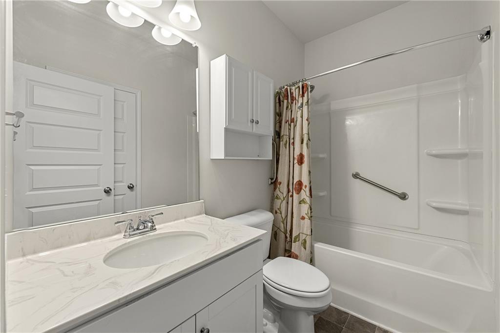 147 Madison Bend Property Photo 19