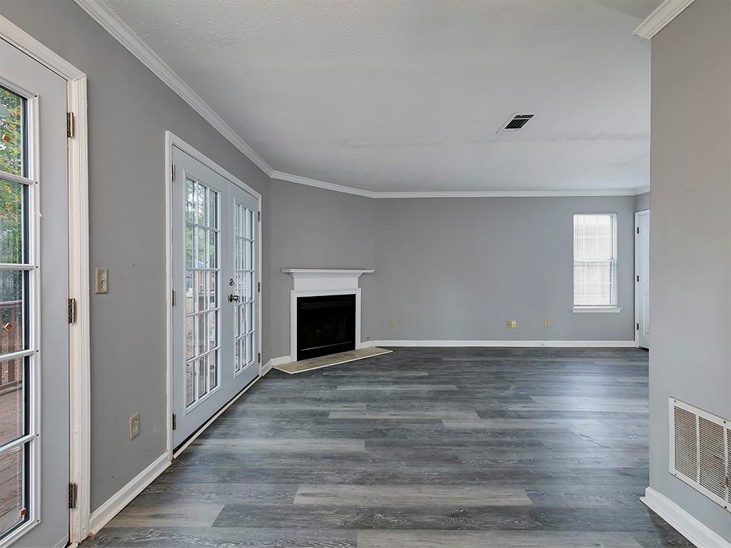 351 W Post Oak Crossing Sw Property Photo 18