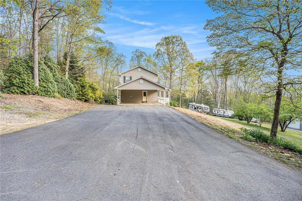 542 Sharp Top Circle Property Photo 3