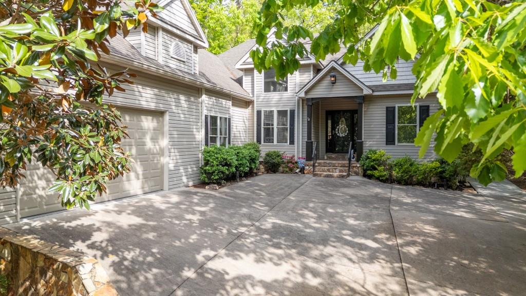 2540 Tamarack Drive Property Photo 1