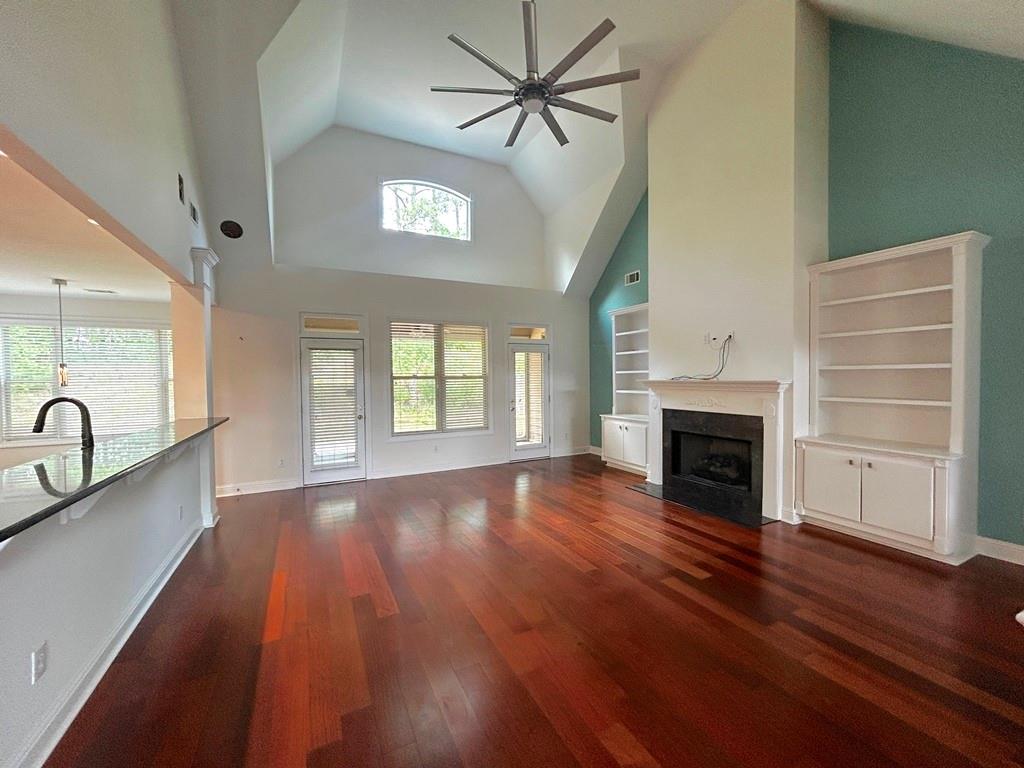 4060 San Marco Way Property Photo 5