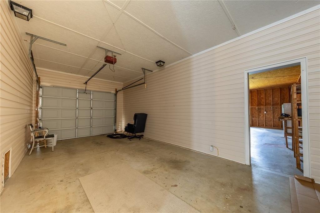 405 Thrasher Lane Property Photo 36