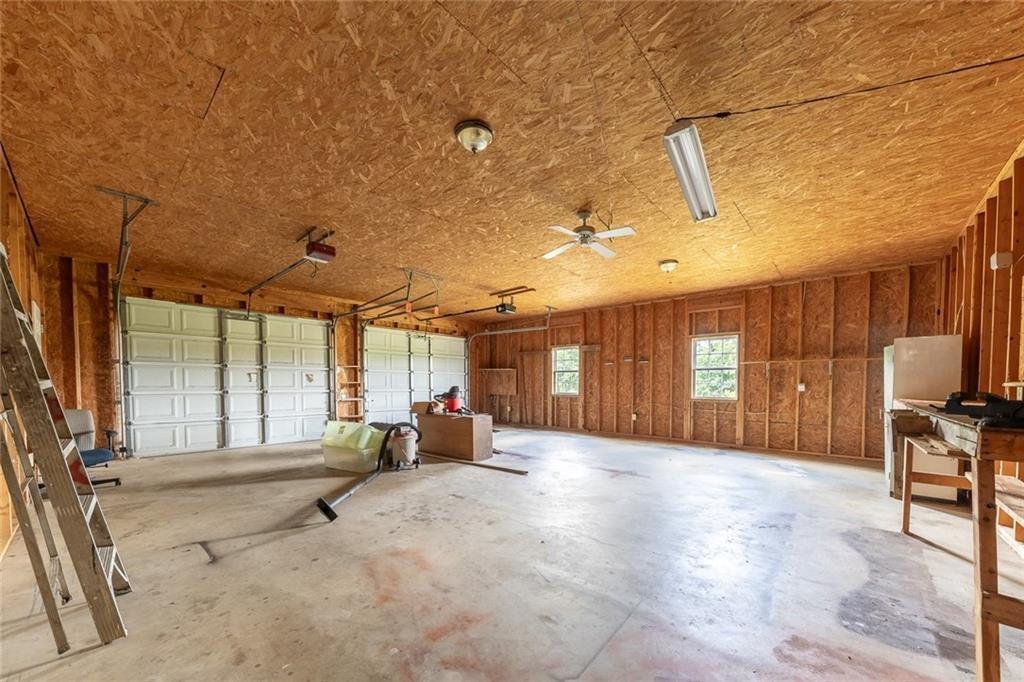 405 Thrasher Lane Property Photo 37