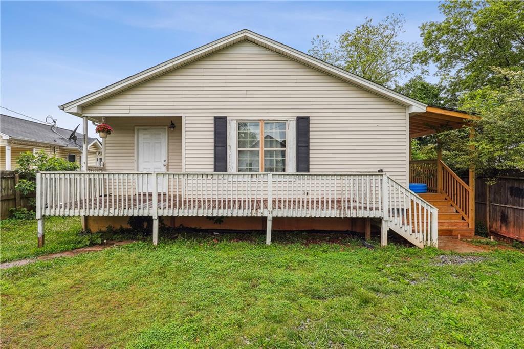 921 Black Drive Property Photo 1